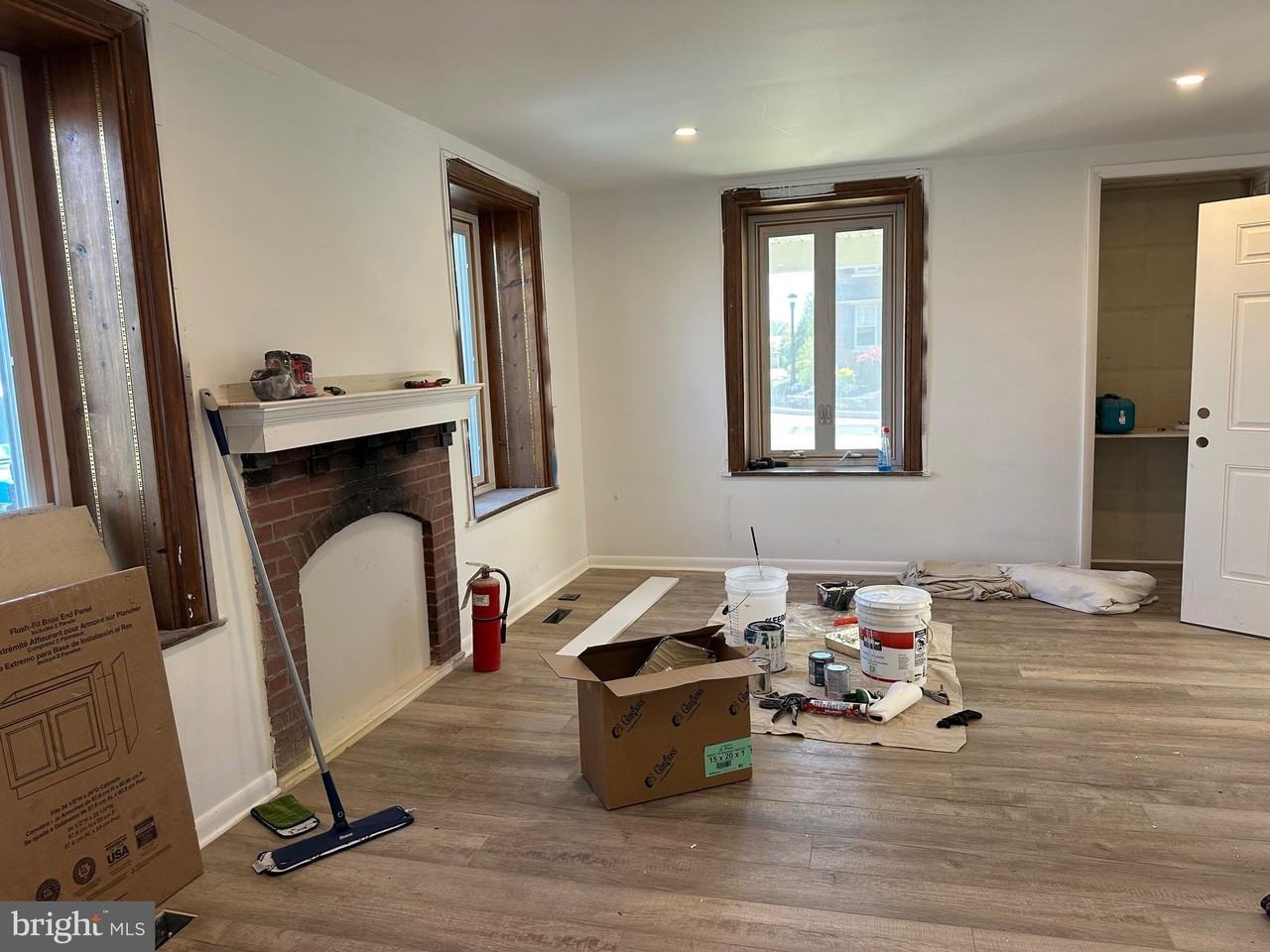 319 W Ridge Pike #100 - Photo 4 of 6