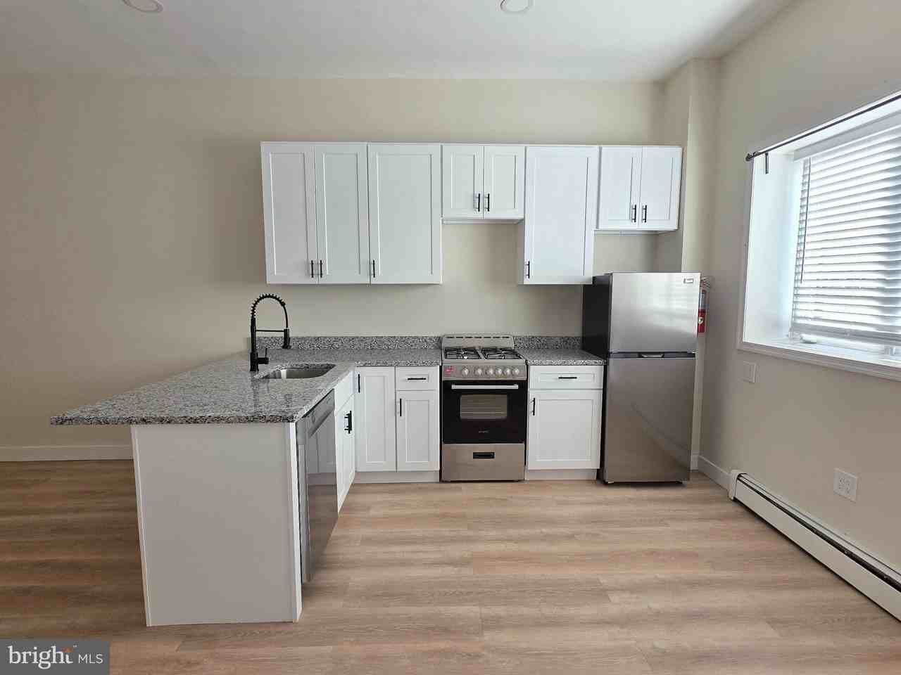 2715 E Ontario St #A - Photo 5 of 15