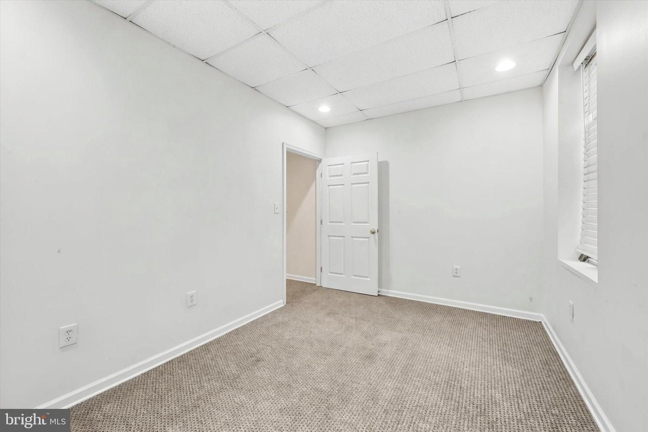 35 S 19th St #2 - Photo 6 of 15