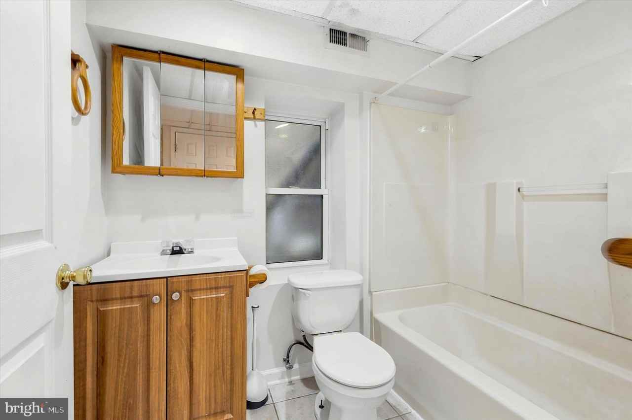 35 S 19th St #2 - Photo 7 of 15