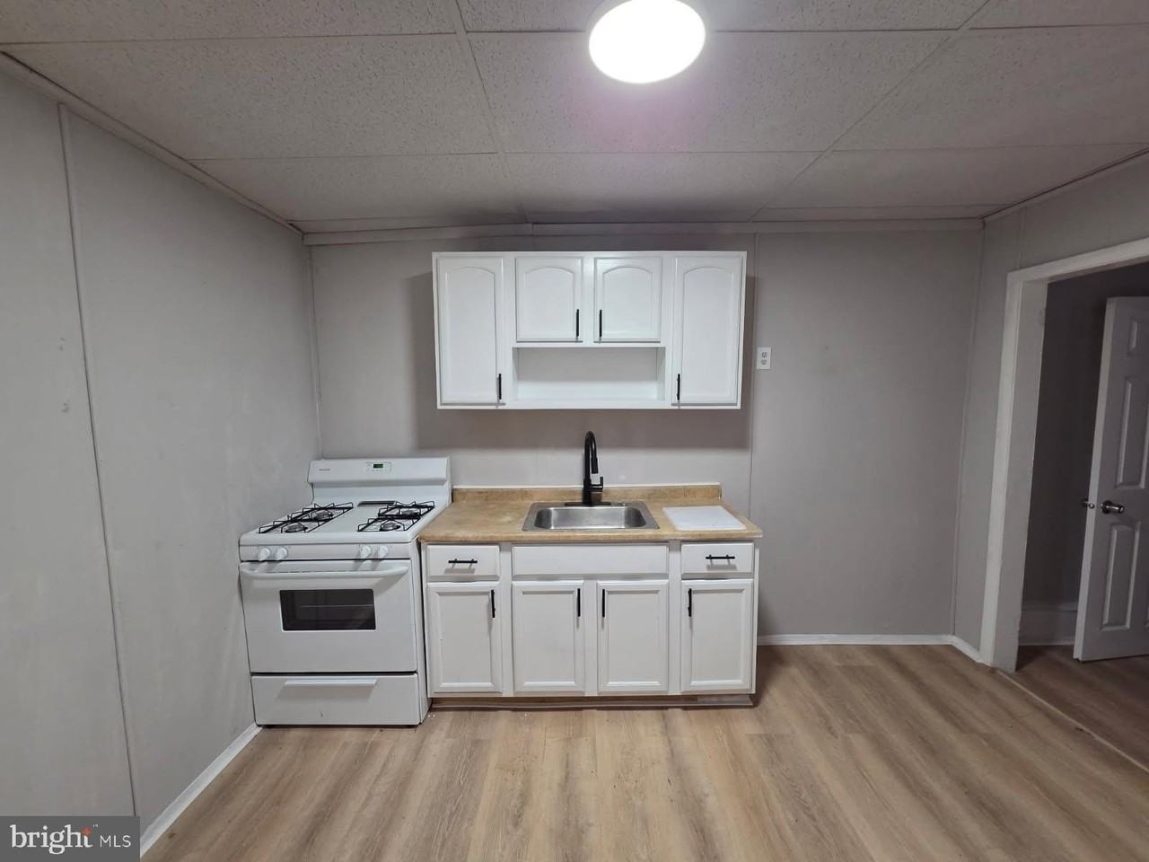 5137 Marion St - Photo 3 of 21