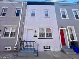featured image of 2312 Greenwich St
