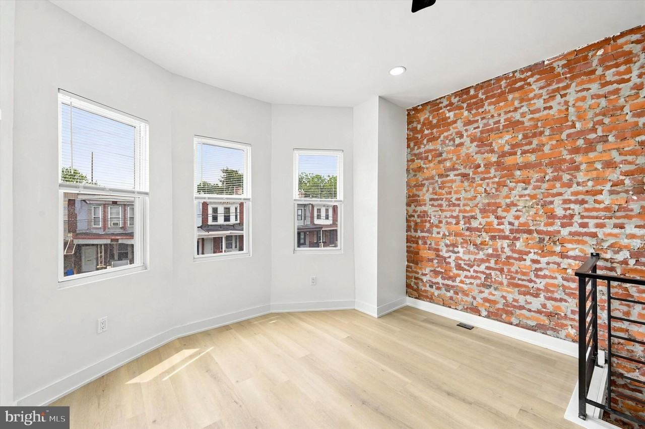 4837 N 15th St #B - Photo 2 of 17