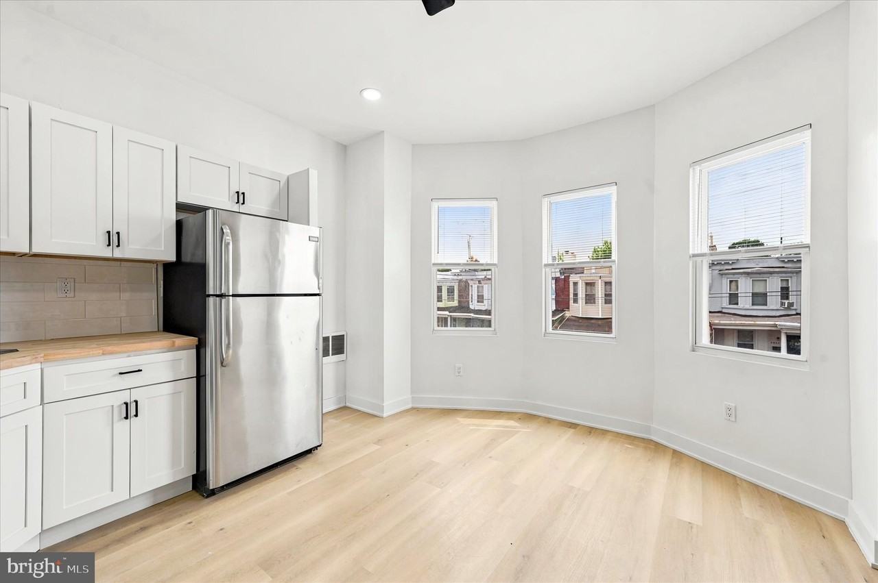 4837 N 15th St #B - Photo 5 of 17