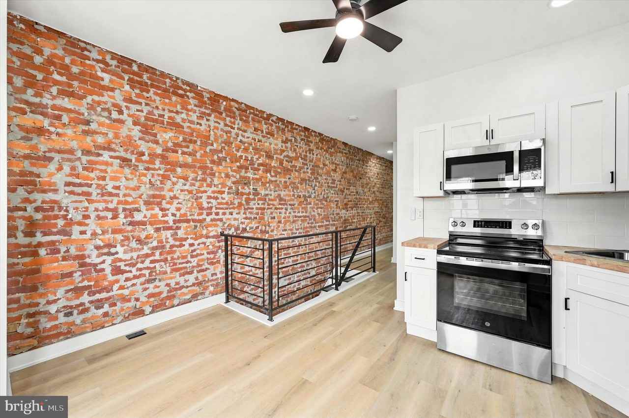 4837 N 15th St #B - Photo 6 of 17