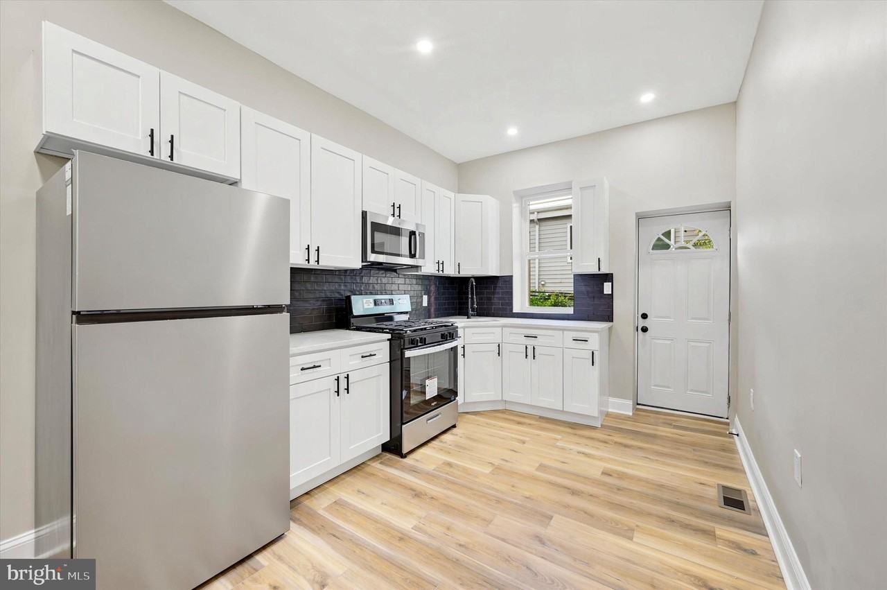 2811 W Albert St - Photo 4 of 17