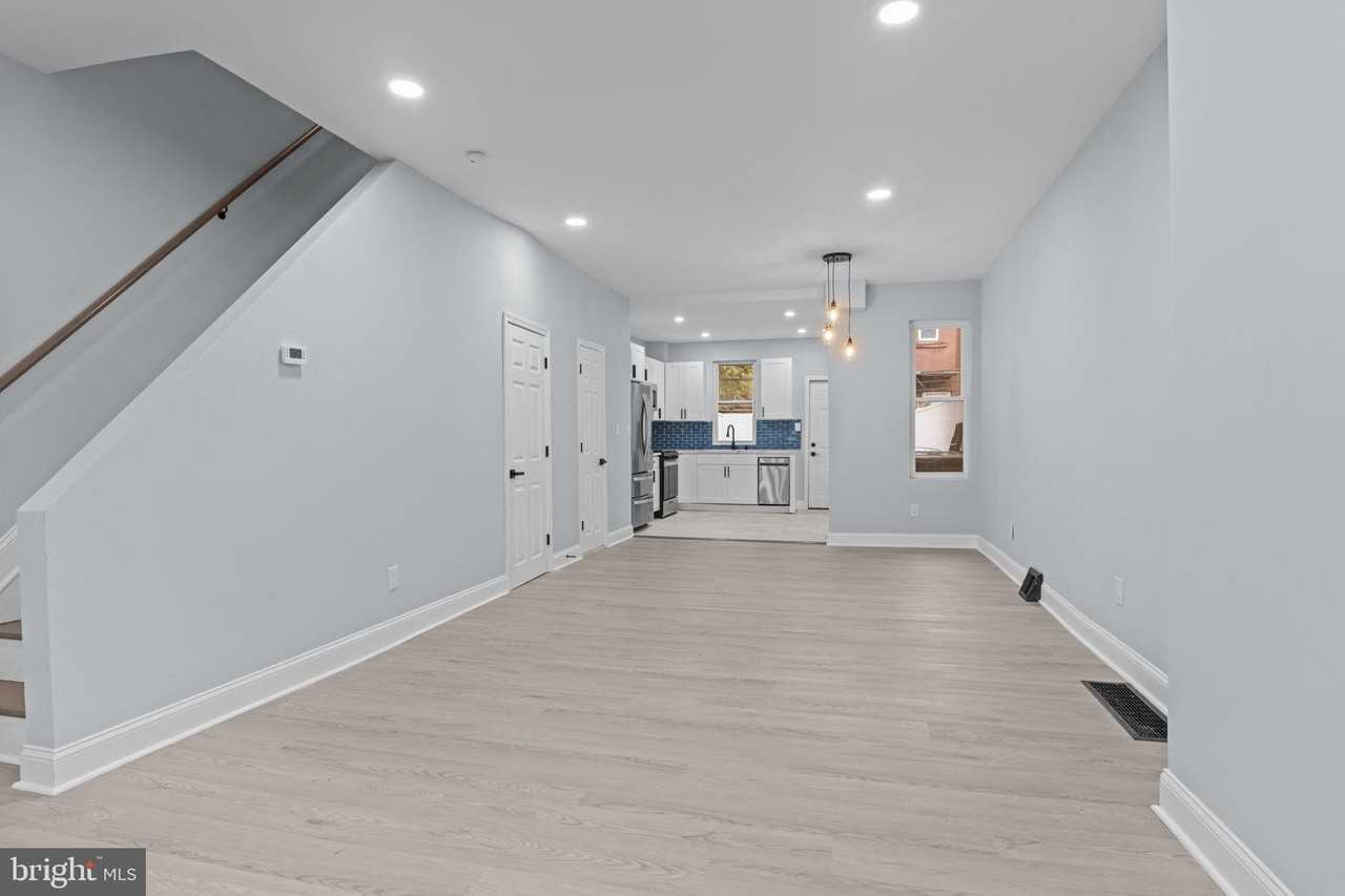 1612 S 24th St - Photo 2 of 24