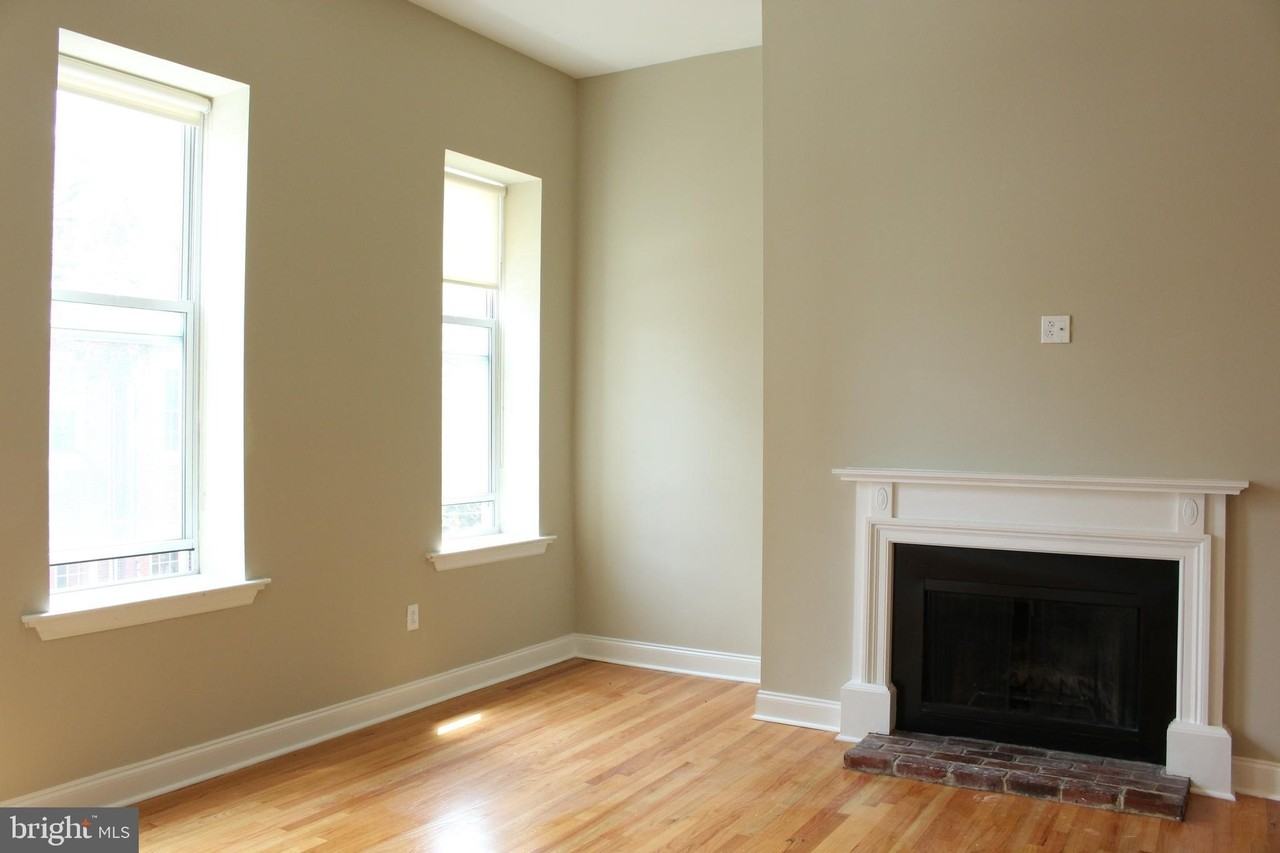 406 S 9th St #3F - Photo 7 of 12