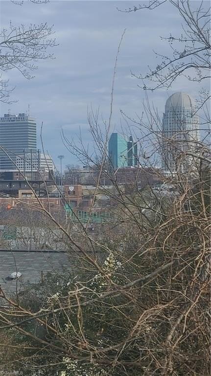 405 Sunset Dr #B - Photo 3 of 18