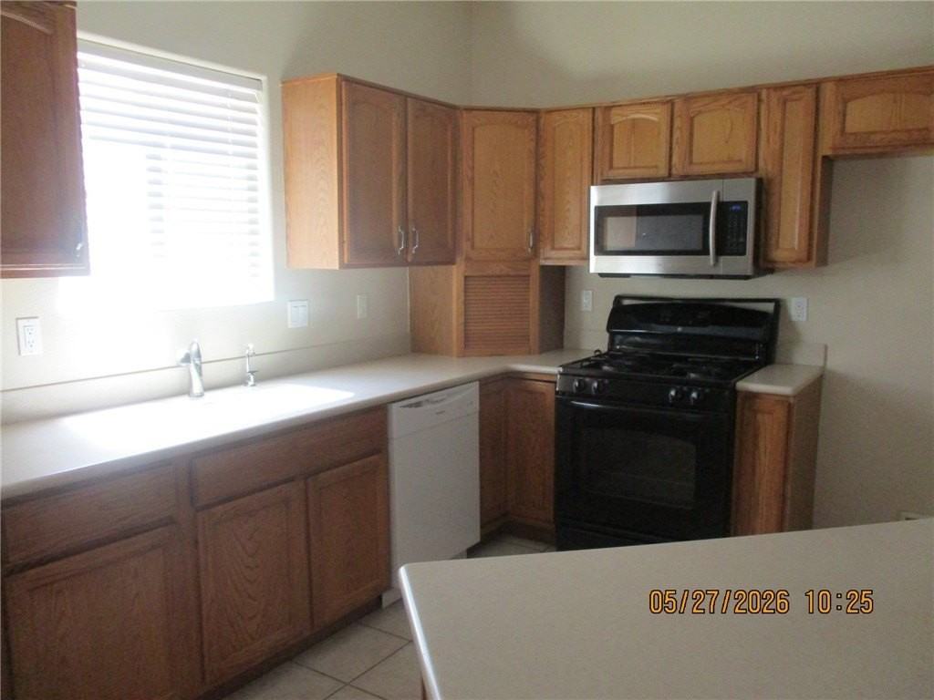 1903 E Owens Lake Dr - Photo 6 of 29