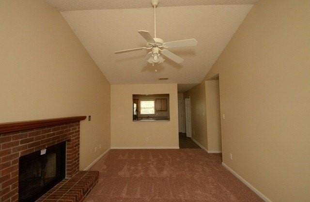 122 Creekview Dr - Photo 5 of 31