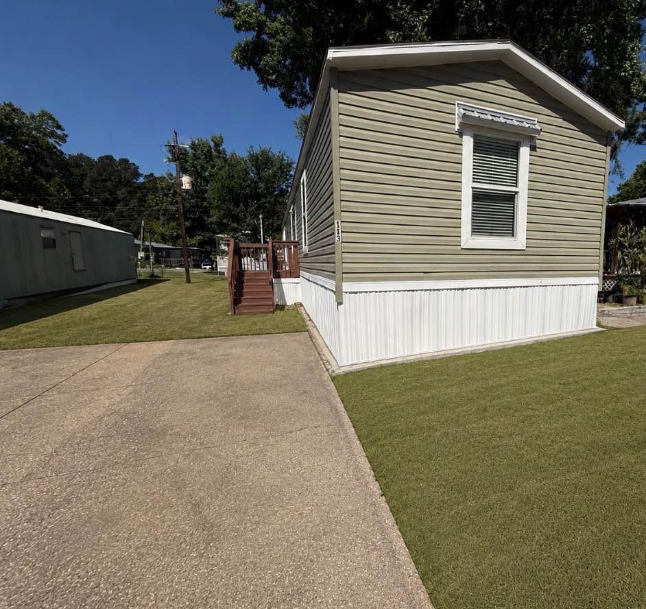 113 Betty St - Photo 2 of 15
