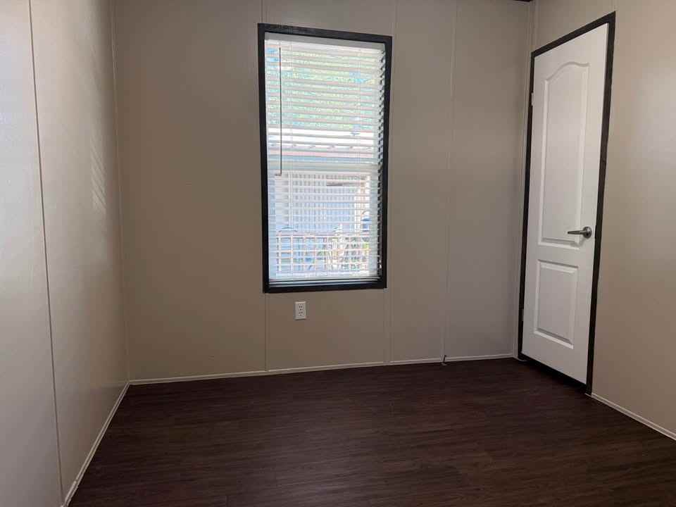 113 Betty St - Photo 7 of 15