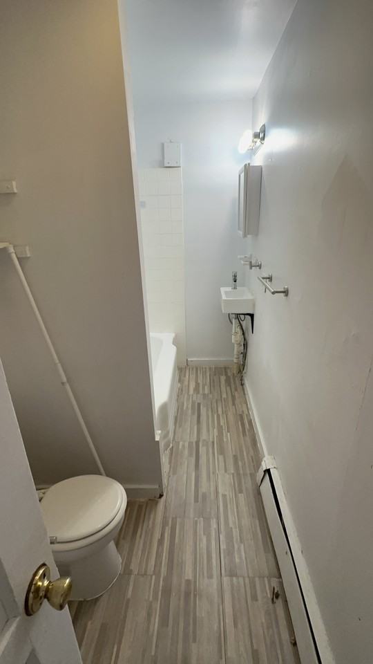 14 Lester Street2L #2L - Photo 3 of 11