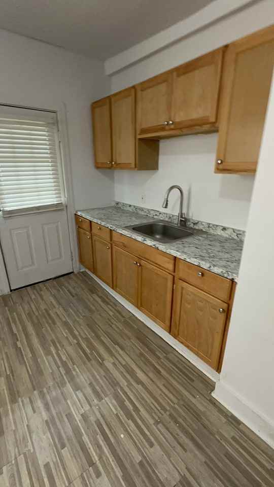 14 Lester Street2L #2L - Photo 7 of 11
