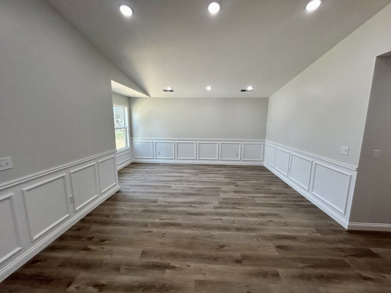 75 Bluegrass Dr #1 - Photo 4 of 13