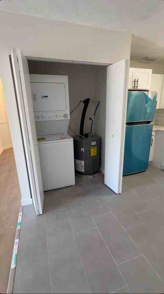 5984 Windsor Forest DriveUnit - 6 #5984-6 - Photo 2 of 9