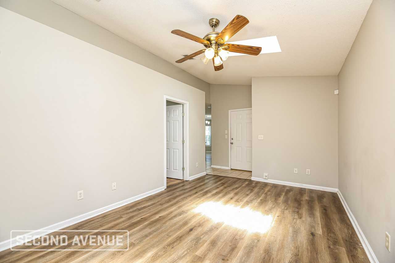 5647 Ellis Trace Dr - Photo 6 of 22
