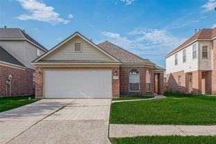 12230 Hawthorne Hill Cir - Photo 1 of 1