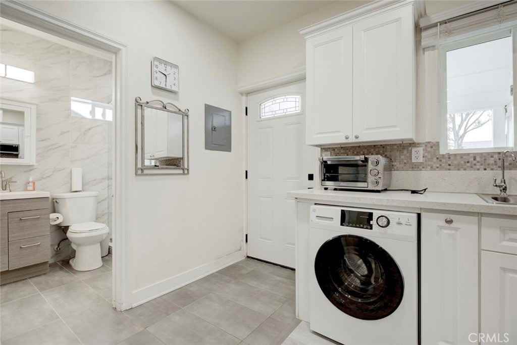 16615 Los Alimos St - Photo 4 of 10
