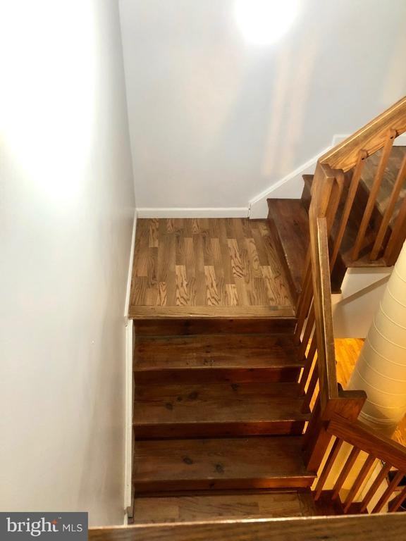 1134 Schmidt Ln - Photo 6 of 27