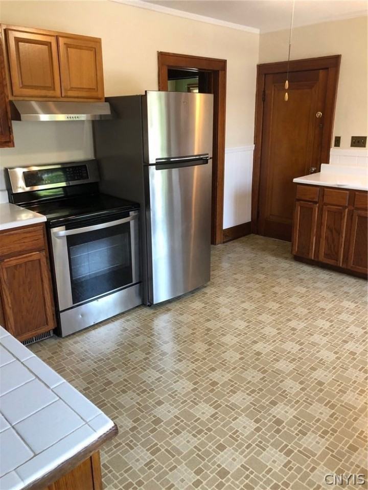 5 Hillside Ave - Photo 3 of 16