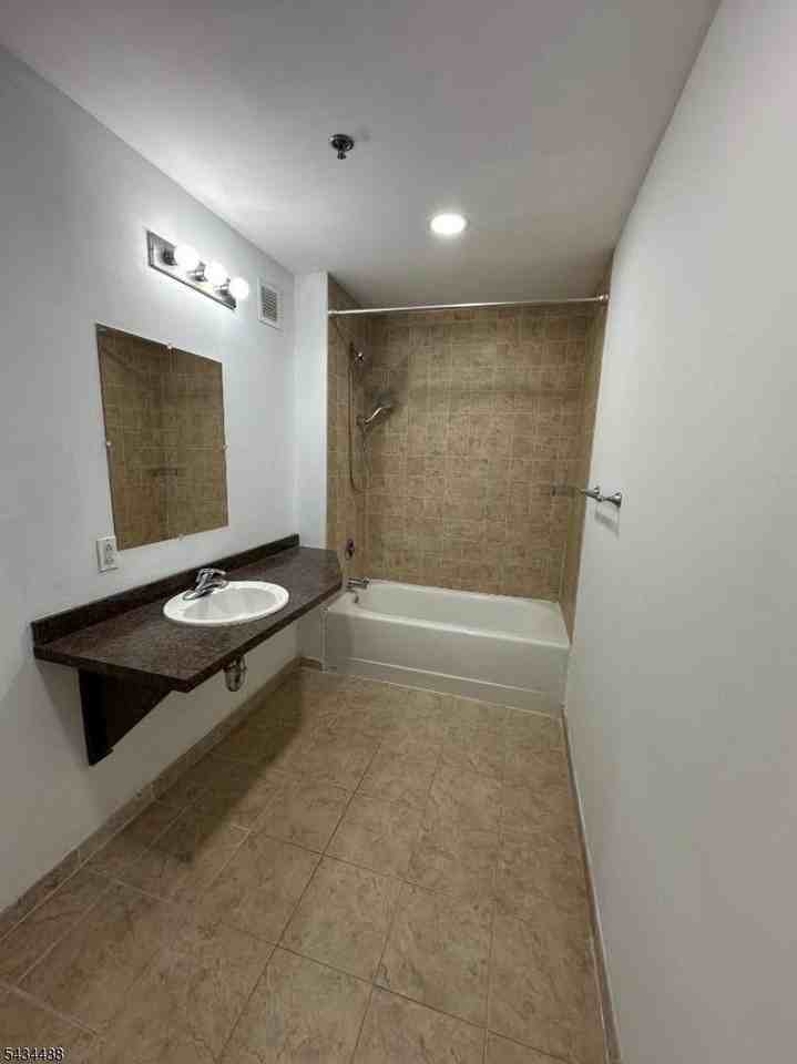 1 Carriage City Plz - Photo 7 of 12