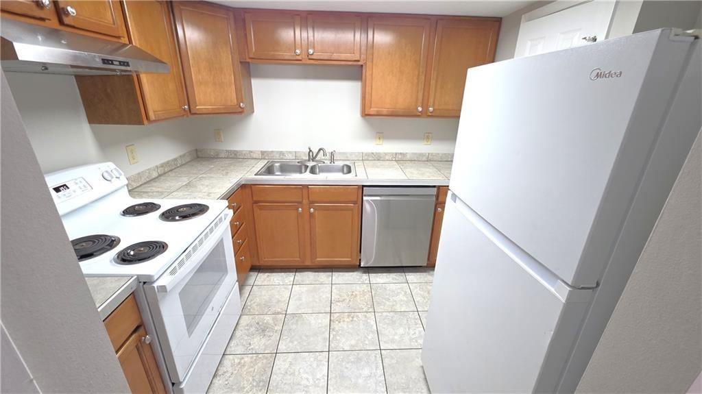 223 Melvyn Dr ##A - Photo 5 of 11