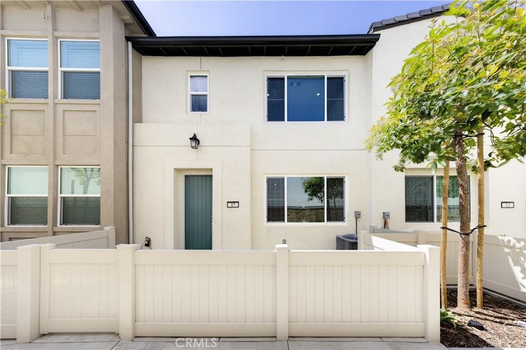 17 Aria St