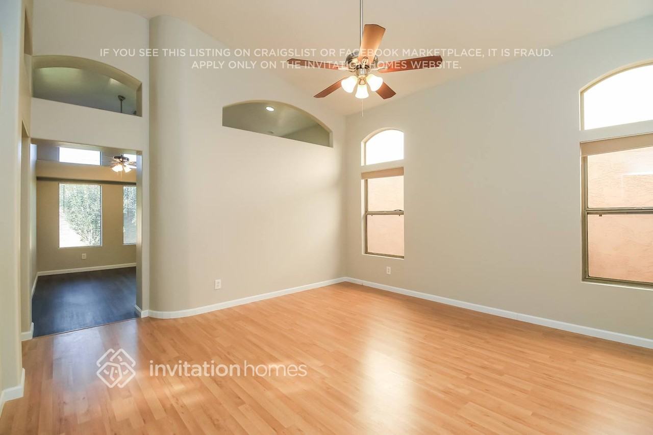 10034 E Carmel Ave - Photo 5 of 15