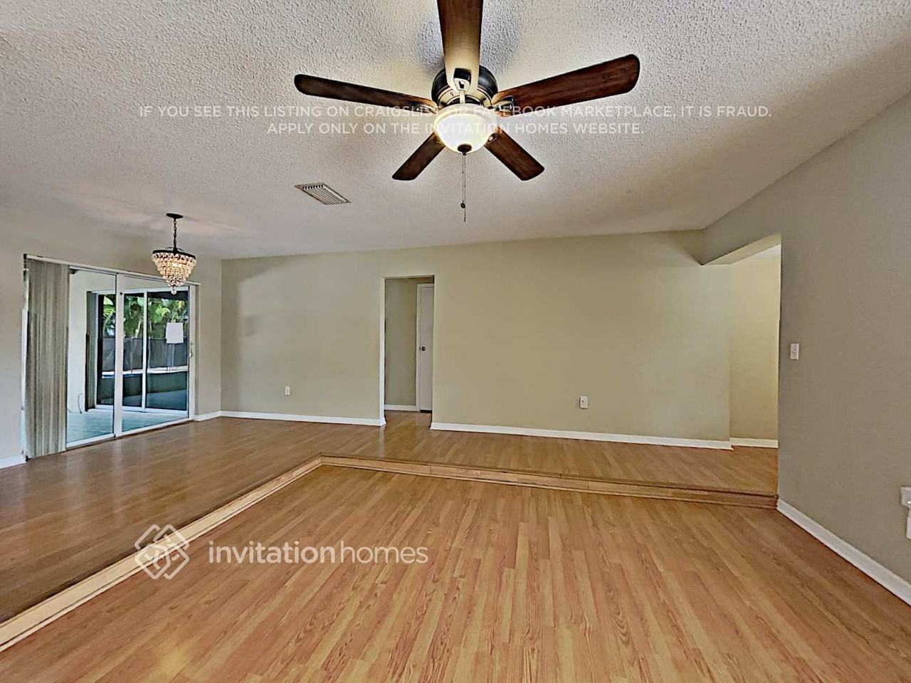 1195 Nw 92nd Ave - Photo 5 of 17
