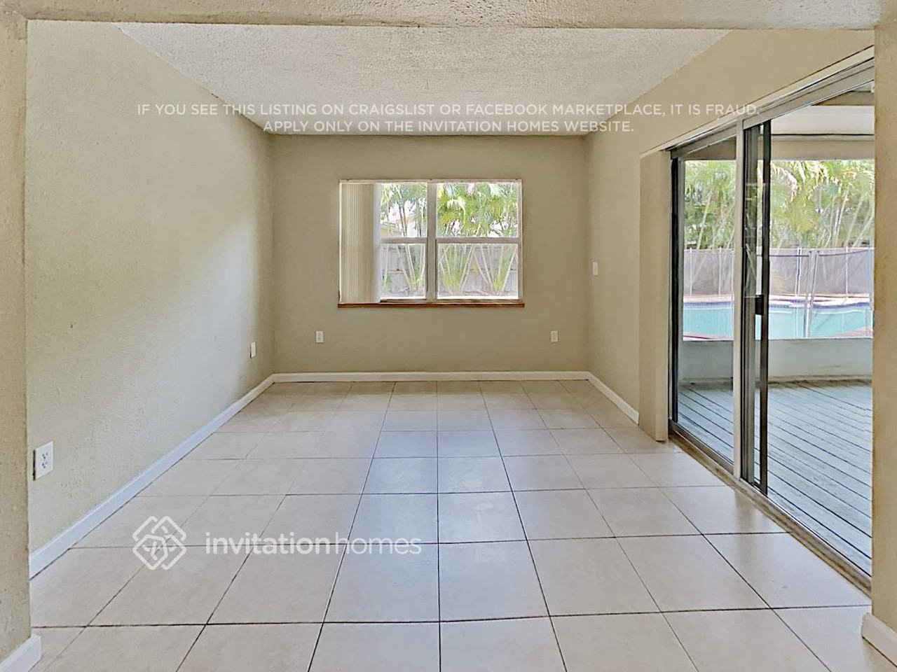 1195 Nw 92nd Ave - Photo 6 of 17