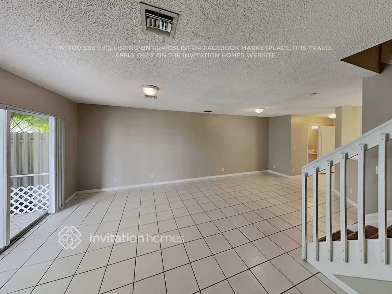 4728 Sw 13th Pl - Photo 5 of 18