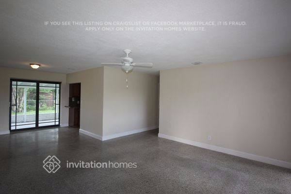 1848 Sw 37th Ave - Photo 3 of 12