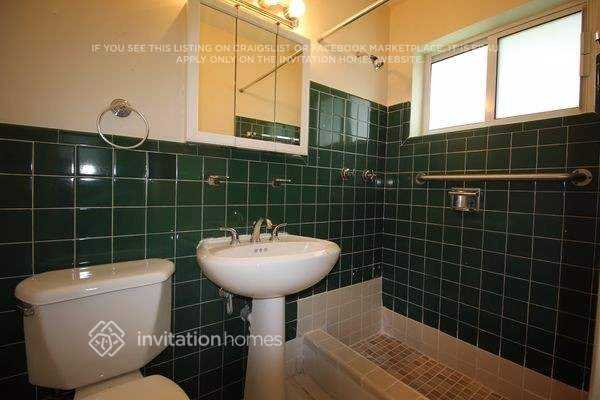1848 Sw 37th Ave - Photo 7 of 12