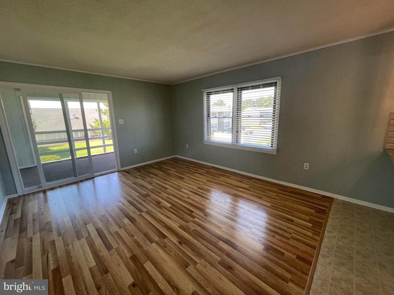 34515 Bushnell Ct ##11 - Photo 3 of 12