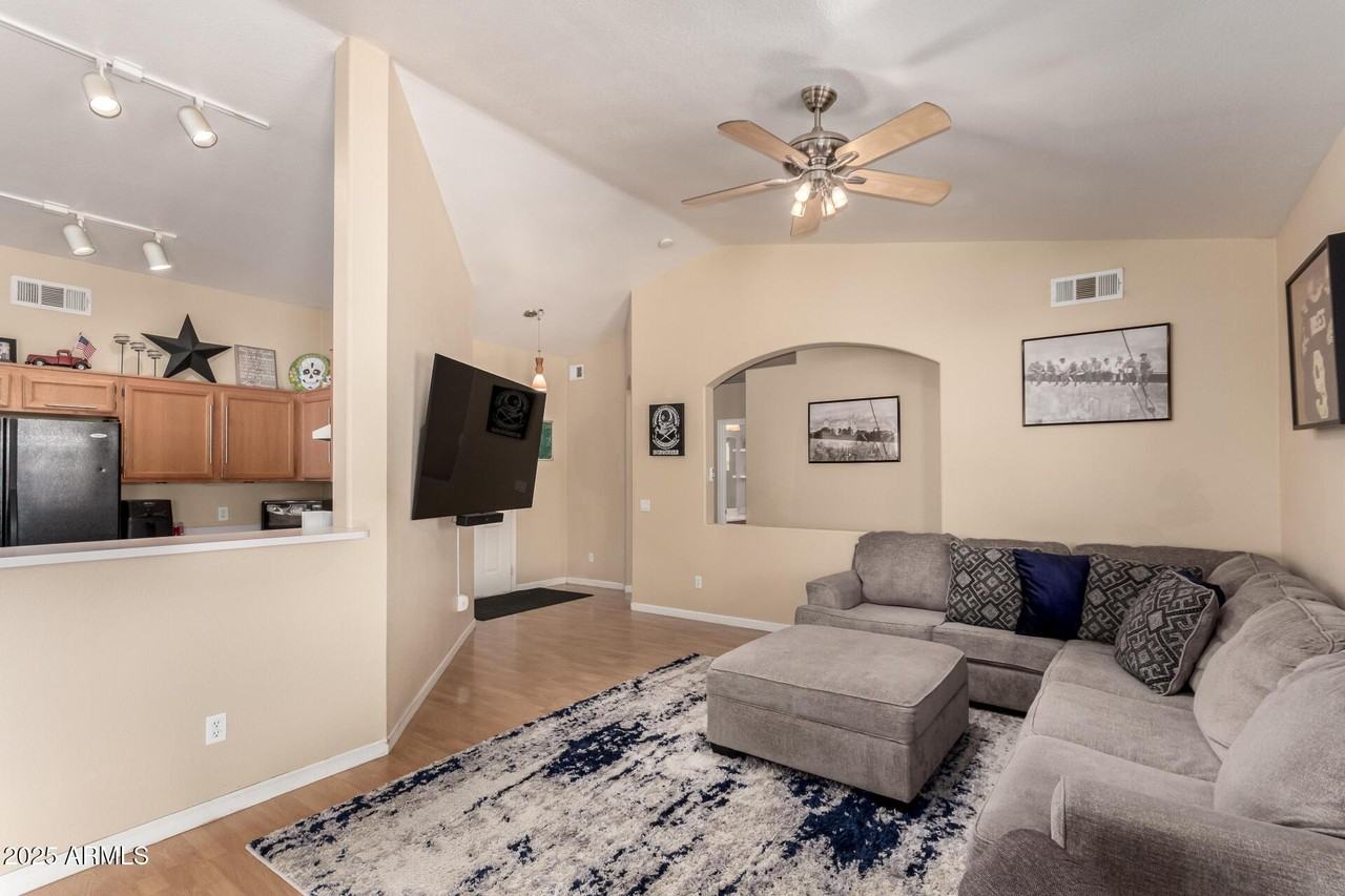 8375 W Dahlia Dr - Photo 2 of 31