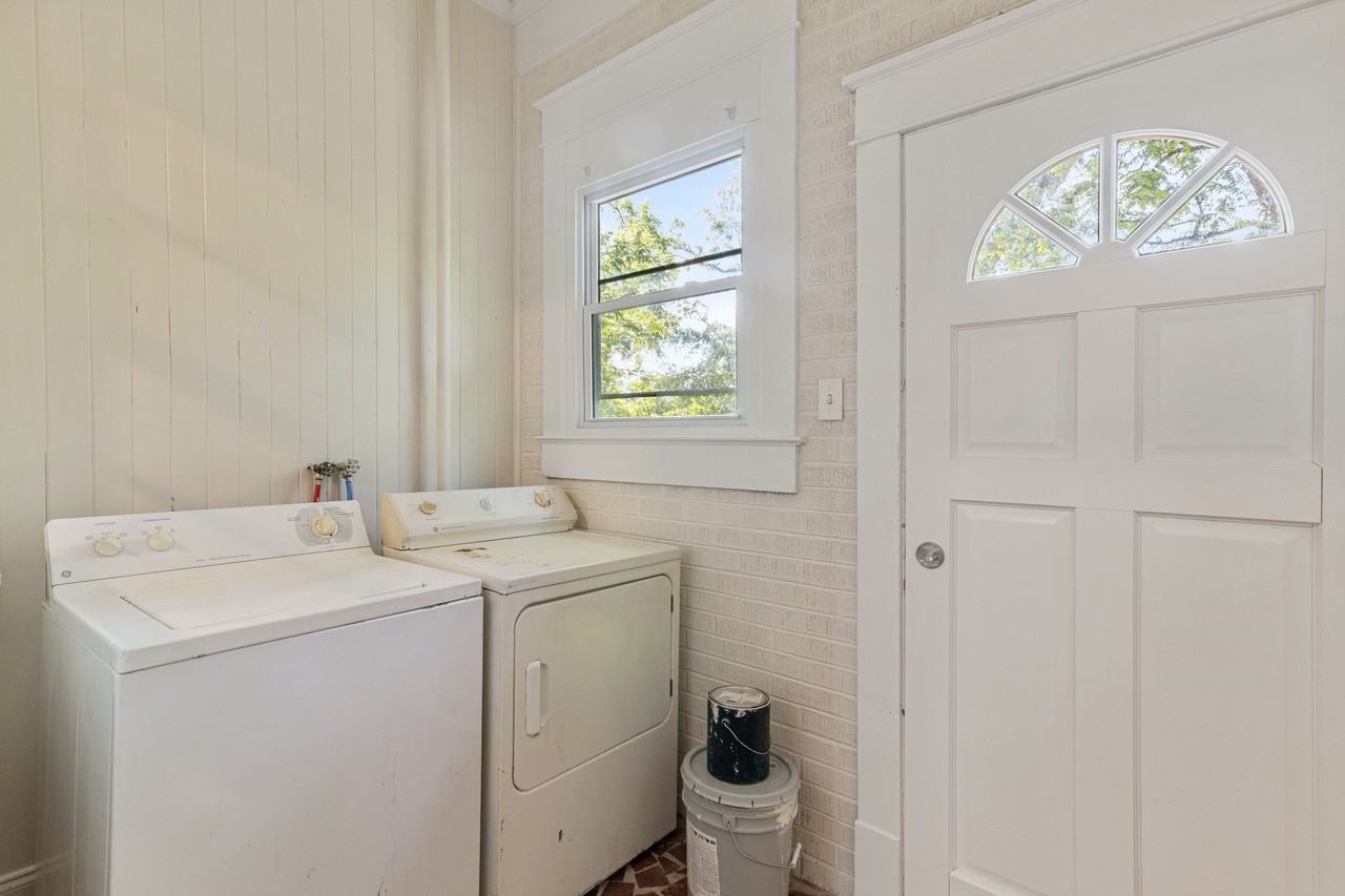 717 Holloway Ave #1 - Photo 4 of 10