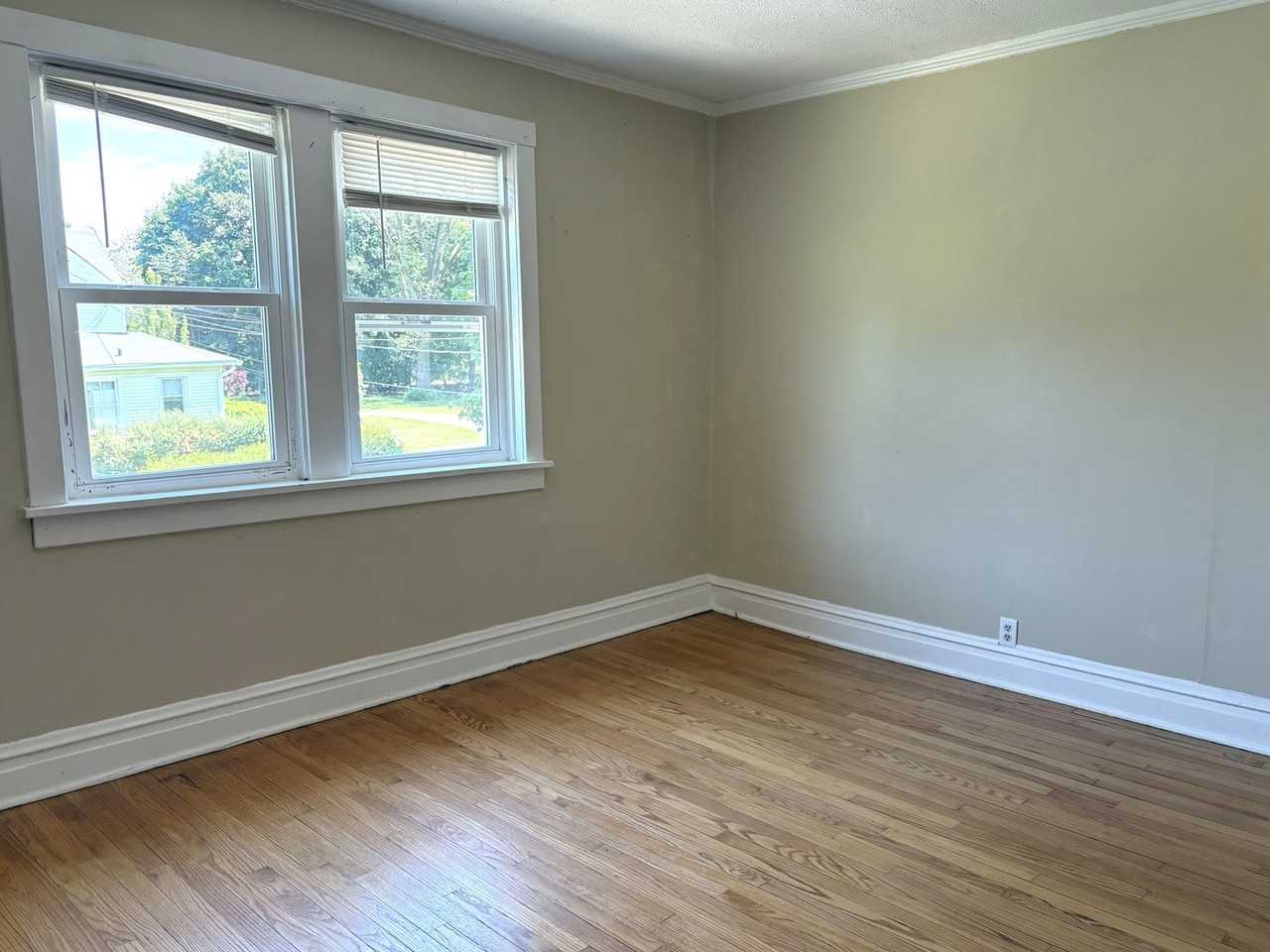 31764 N Harris Rd - Photo 6 of 10