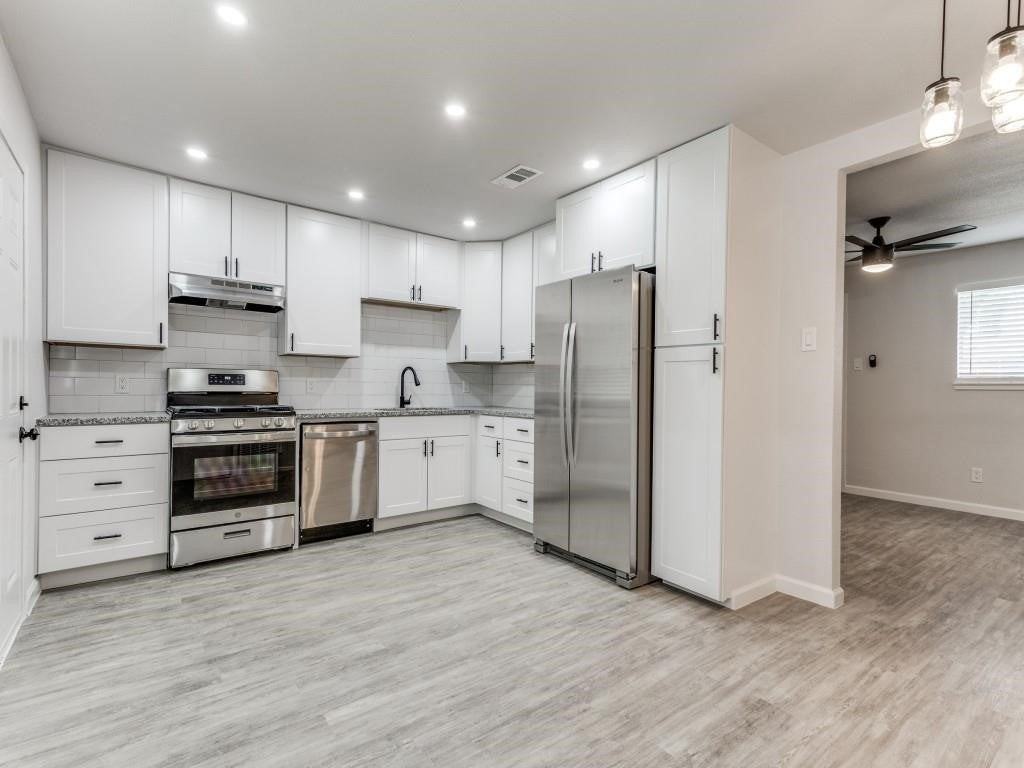 1814 Burke Dr - Photo 4 of 12