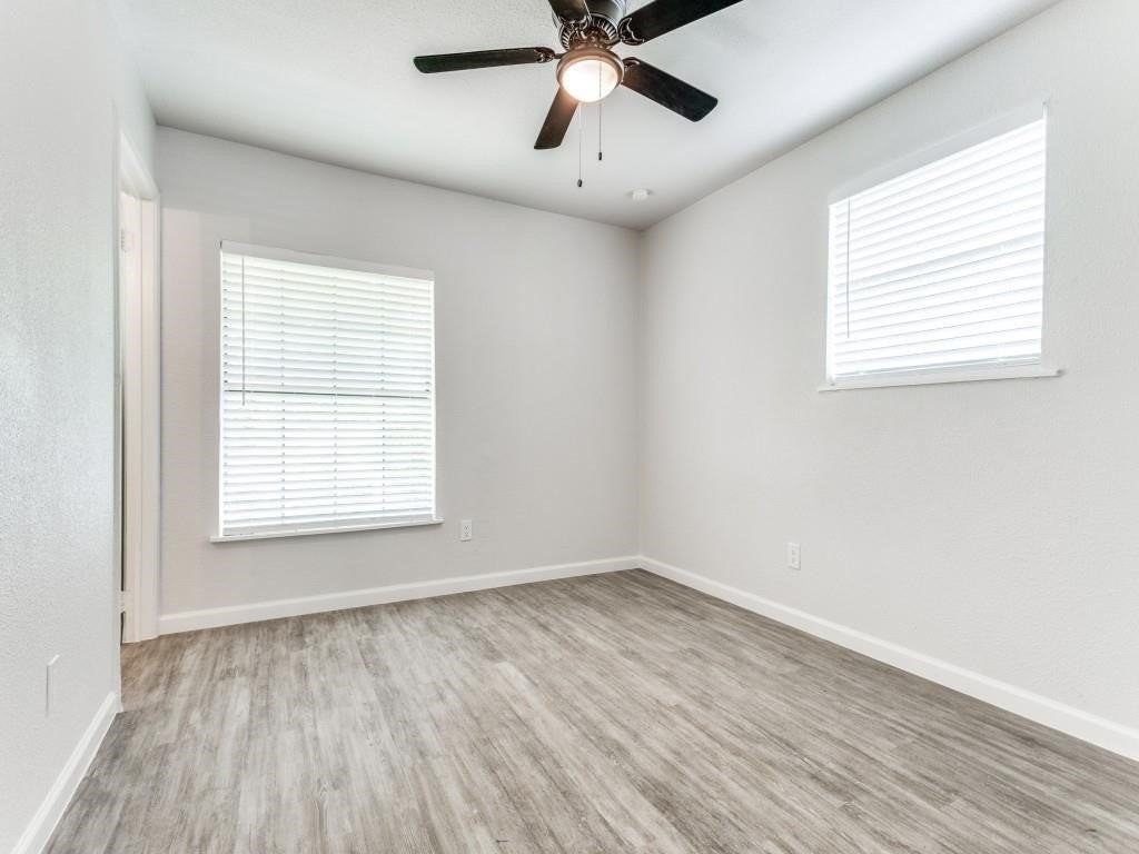 1814 Burke Dr - Photo 6 of 12
