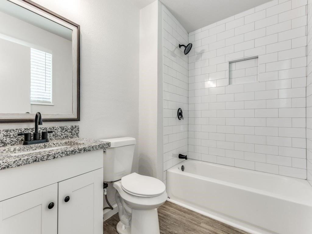 1814 Burke Dr - Photo 7 of 12