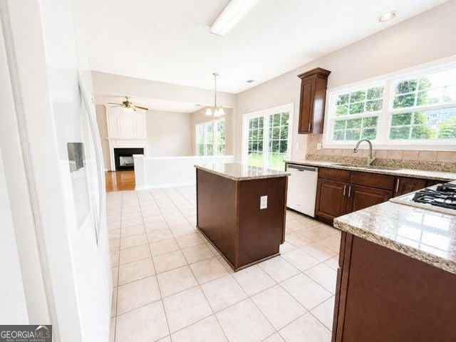 658 Glenbarrett Ct Ne - Photo 7 of 28