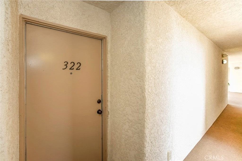 5325 Newcastle Ave - Photo 4 of 21