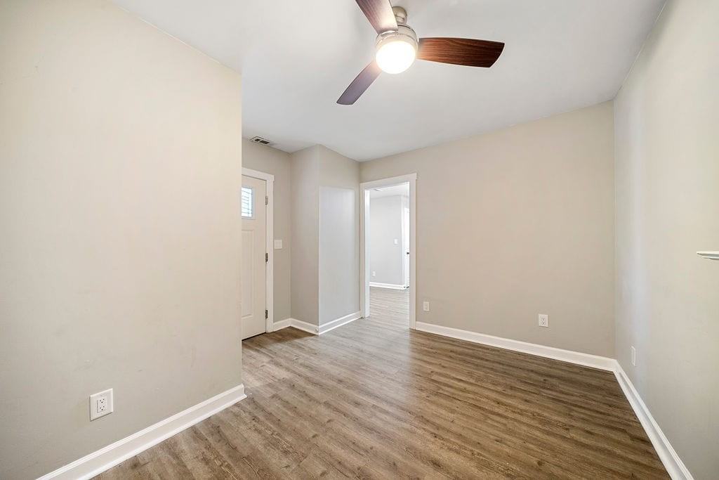 600 Frasier St Se #1 - Photo 4 of 18