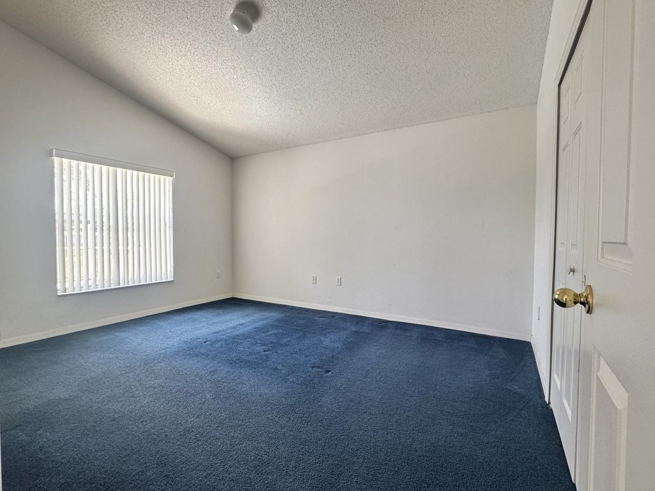 140 Sonja Cir #1 - Photo 6 of 14