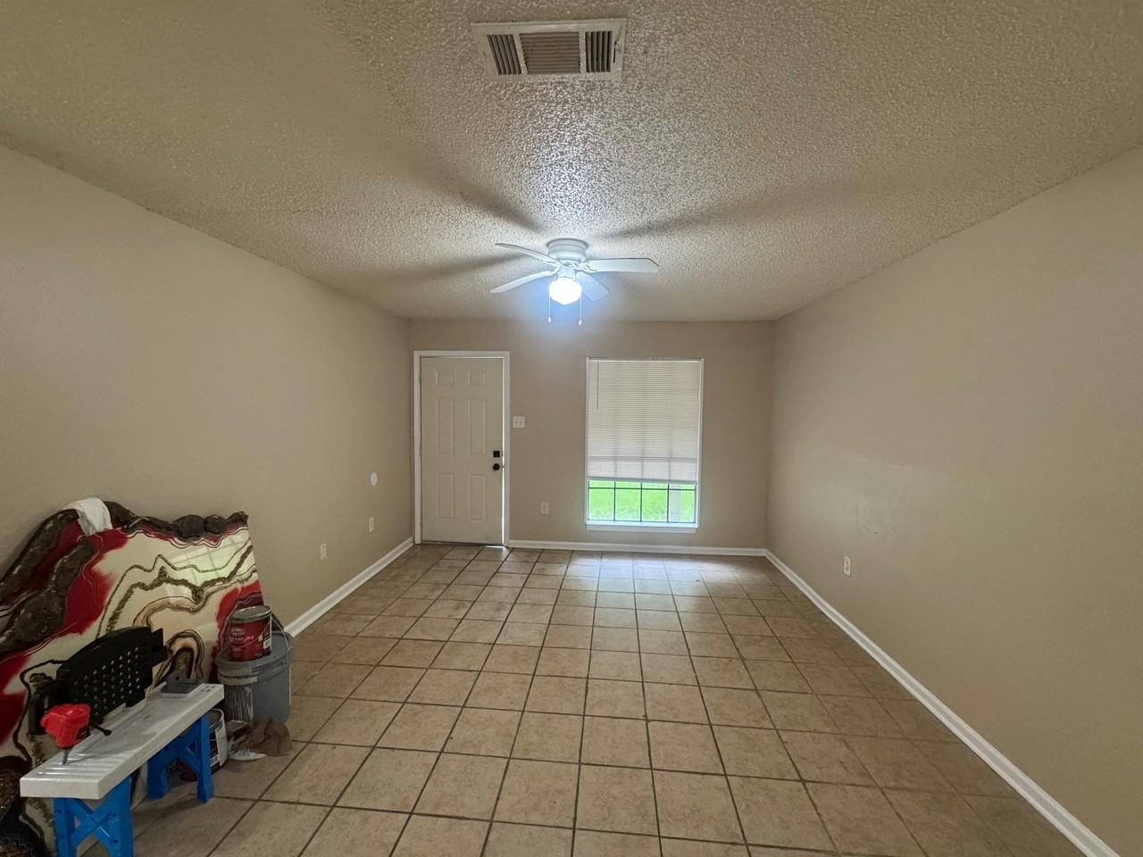 3204 N Stevendale Rd #B - Photo 3 of 10