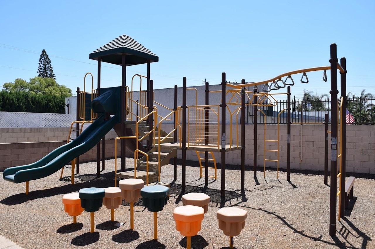 Lincoln Park - Photo 5 of 22