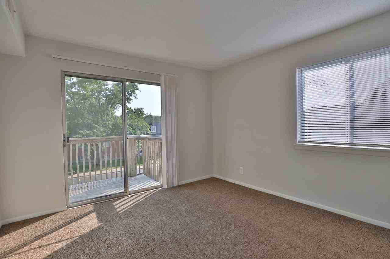 Hollybrook Apartments - Photo 3 of 20