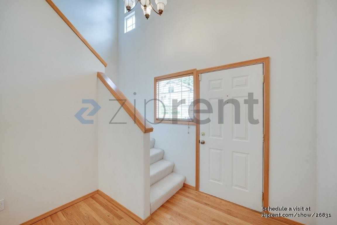 214 169th St Se - Photo 5 of 32